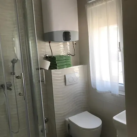 Three Bedroom Laura Apartment
