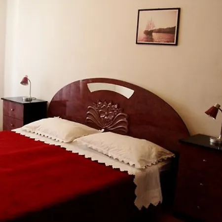 아파트 Three Bedroom Laura 스플리트